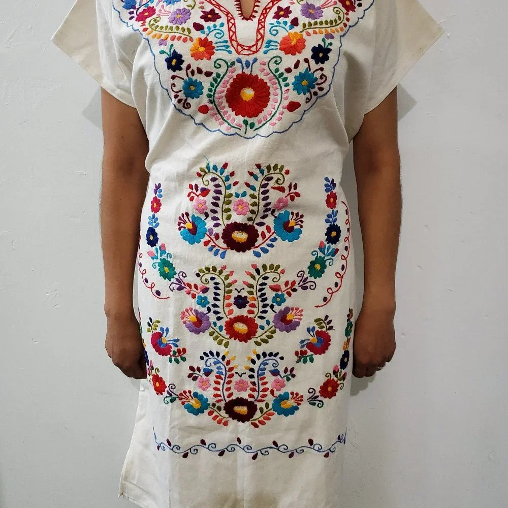 Off white Mexican Artisanal Dress - Picture 1 of 4